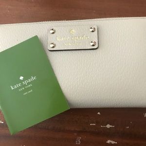 Kate spade wallet like newEUC